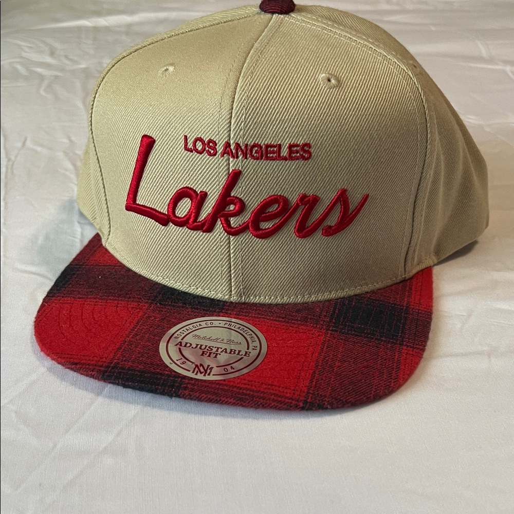 Mitchell & Ness Los Angeles Lakers Beige and Red Hat